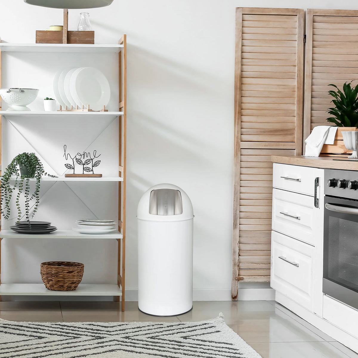 Cestini PUSH 35L bianco con capacità di 35 litri e coperchio argento di hjh OFFICE