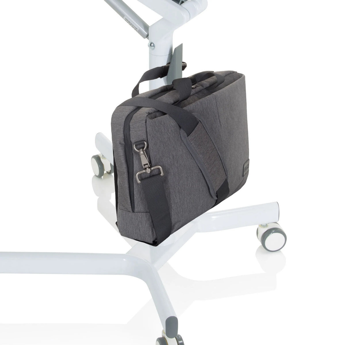 Borsa per laptop grigia con tracolla sulla struttura della scrivania in piedi STAND VM-SU I di hjh OFFICE