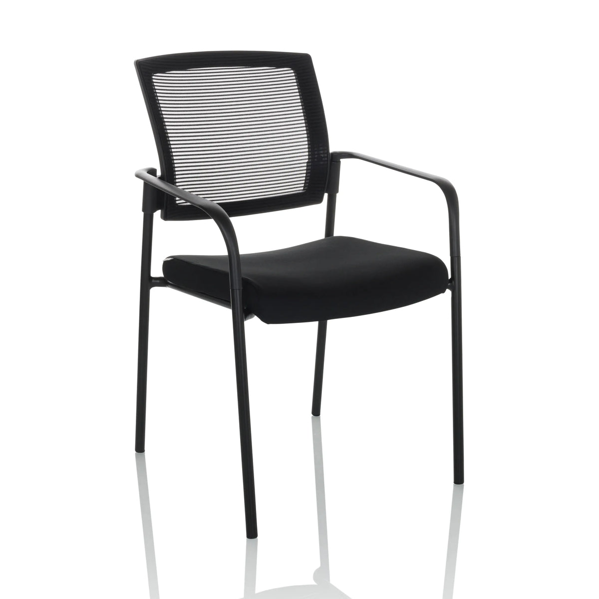 Sedia visitatore nera MEET B con schienale in rete, braccioli e quattro gambe di hjh OFFICE – vista a 360° (vista frontale a tre quarti 30°)