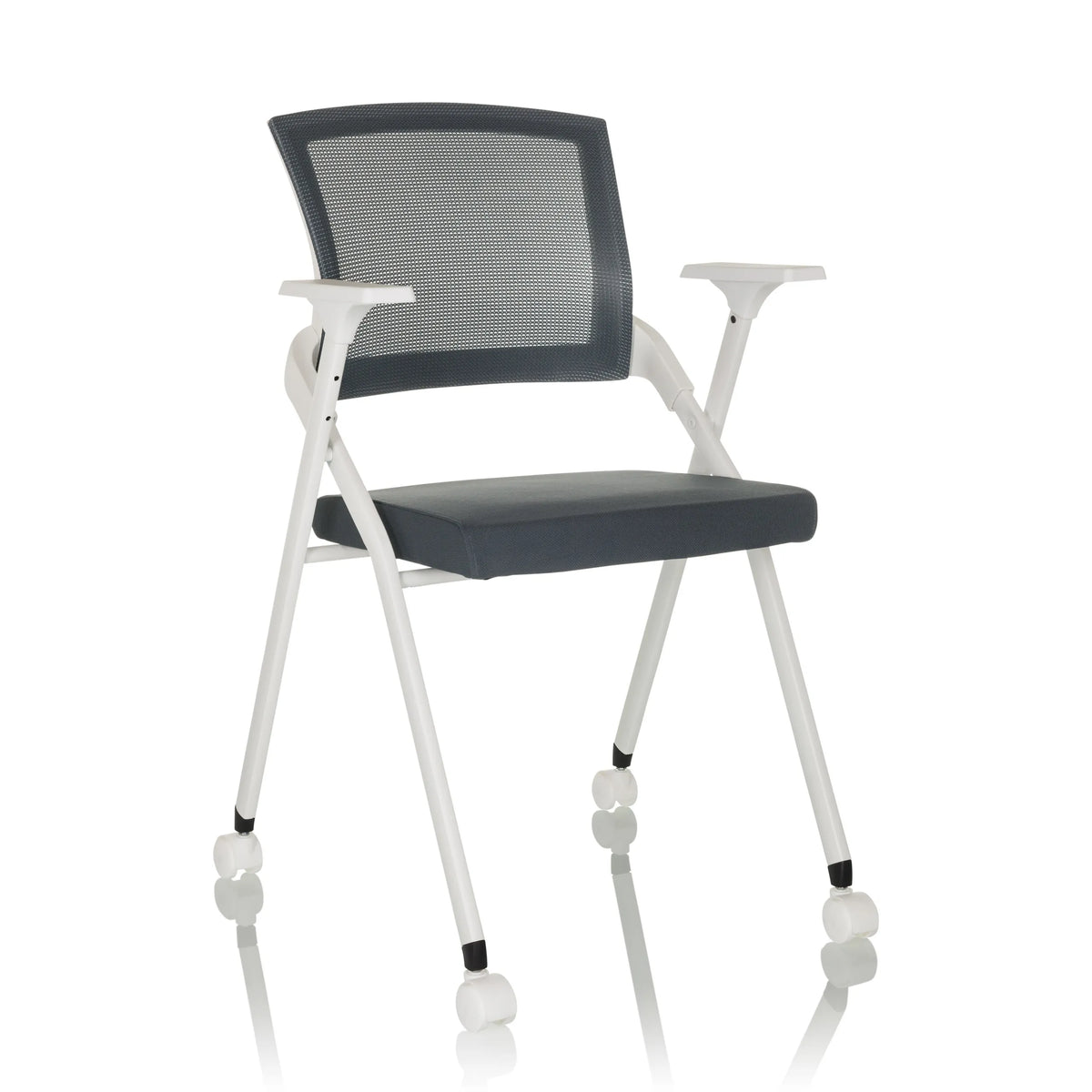 Sedia pieghevole PRIORITY II W grigia con schienale in rete, braccioli e ruote di hjh OFFICE – vista a 360° (vista frontale a tre quarti 30°)