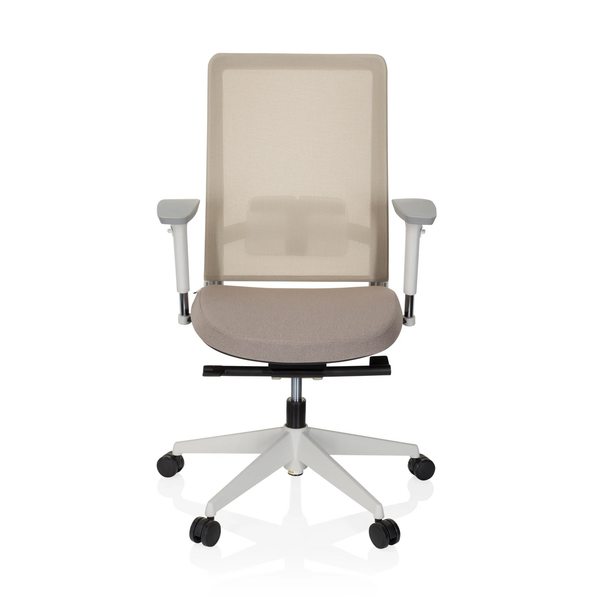 Sedia da ufficio professionale PURE WHITE beige con schienale in rete e base a cinque ruote di hjh OFFICE – vista a 360° (vista frontale 0°)