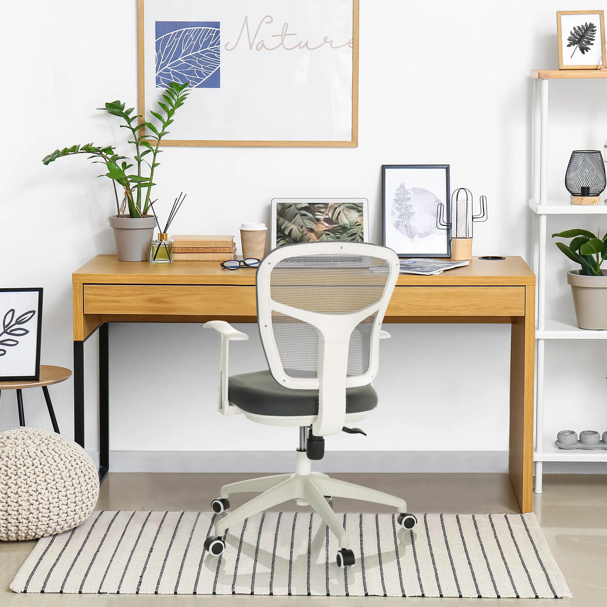 Sedia Home Office TOP 108 W grigia con schienale in rete e braccioli bianchi di hjh OFFICE