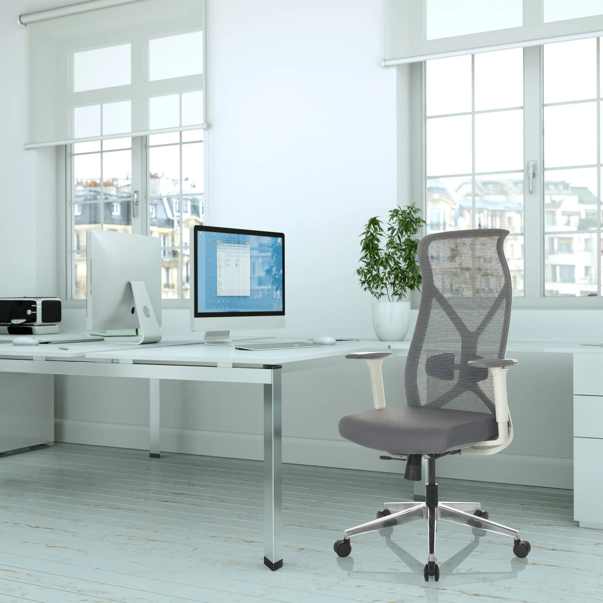 Sedia da ufficio professionale AZURRO WHITE grigia con schienale in rete e braccioli regolabili di hjh OFFICE