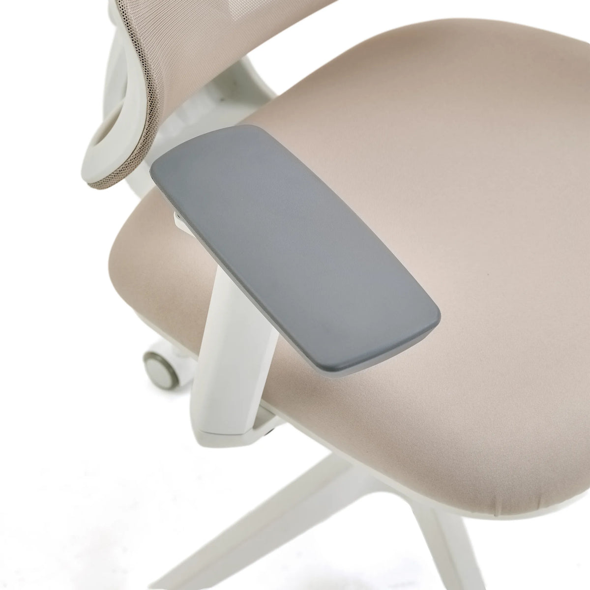 Bracciolo grigio della Sedia da ufficio professionale ERGOMY W in beige con struttura bianca di MyBuero