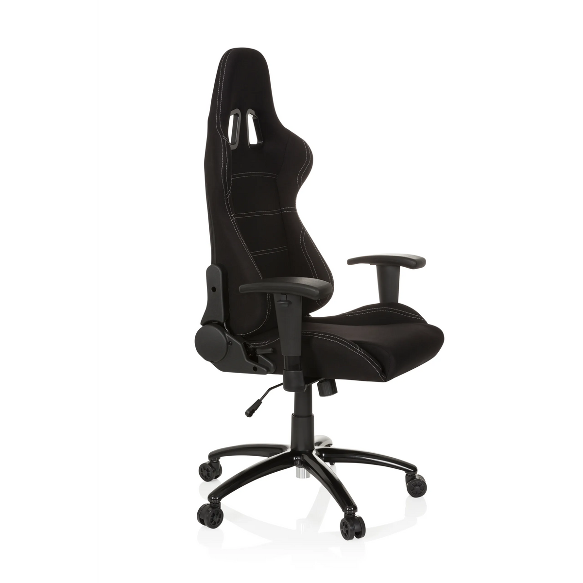 Sedia da gaming nera GAME FORCE con poggiatesta, braccioli e base a cinque ruote di hjh OFFICE – vista a 360° (vista frontale a tre quarti 60°)