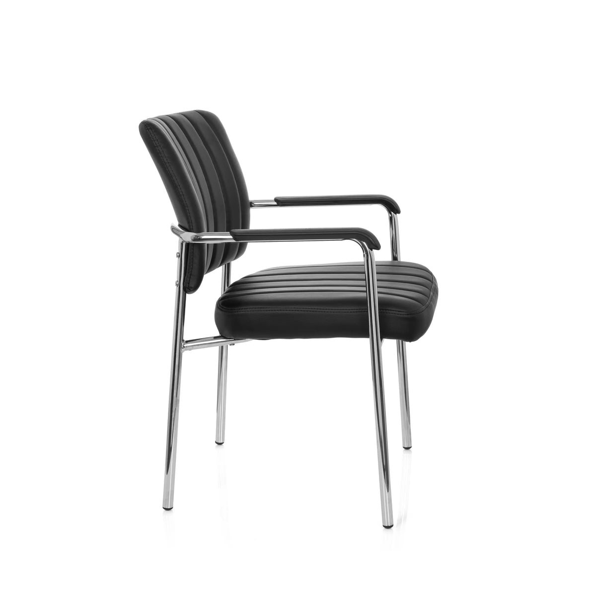 Sedia a quattro gambe SOMOS V nera con rivestimento in ecopelle, imbottitura trapuntata e braccioli di hjh OFFICE – vista a 360° (profilo laterale 80°)