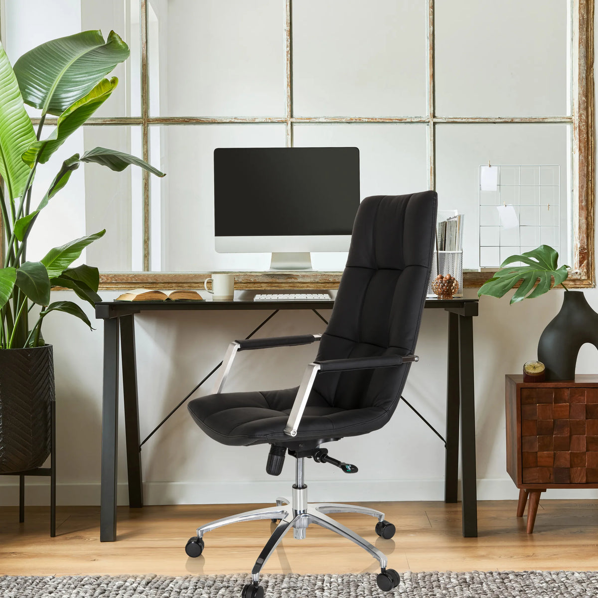 Poltrona Home Office SARANTO PRO in pelle nera con base lucidata di hjh OFFICE