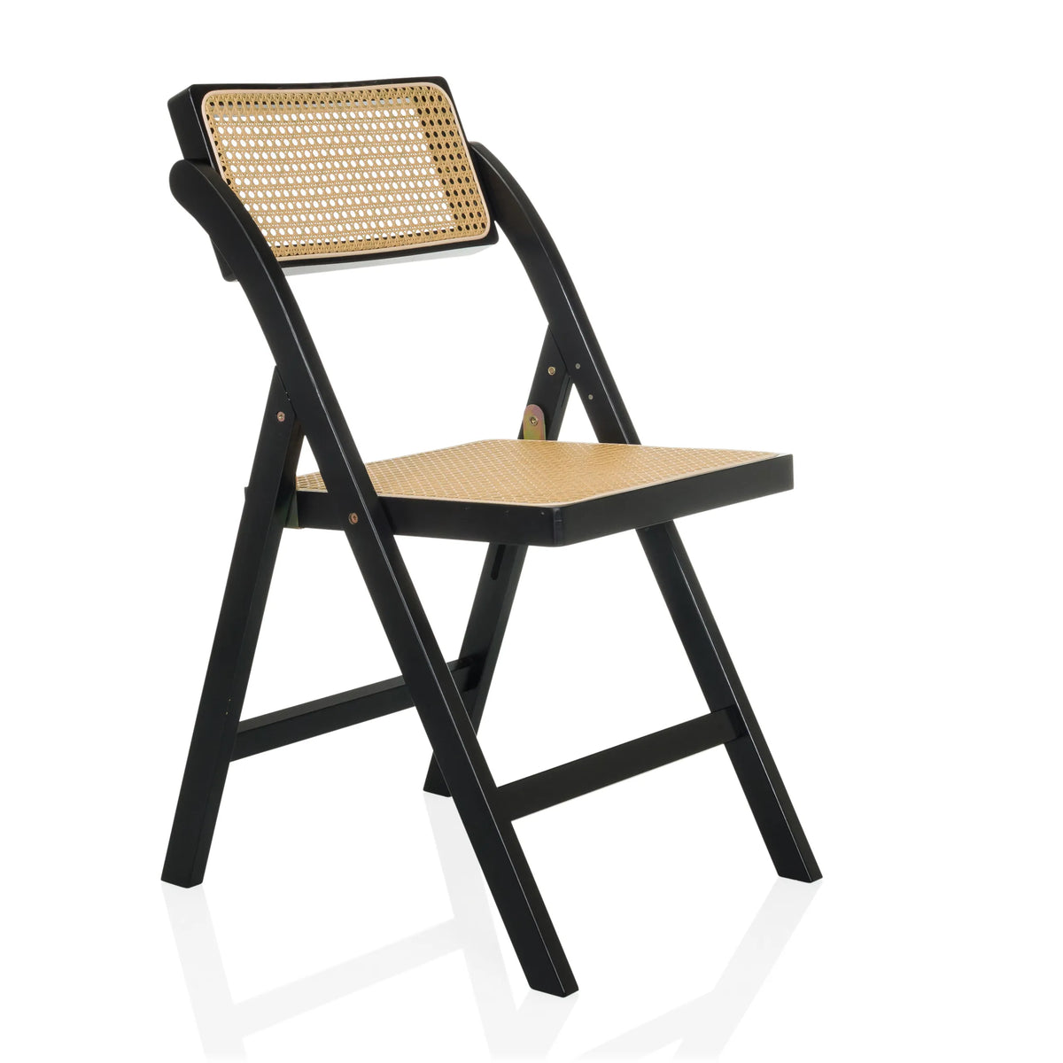 Sedia pieghevole TUDELA BAMBOO nera con seduta e schienale in paglia di Vienna marrone di hjh LIVING – vista a 360° (vista frontale a tre quarti 45°)