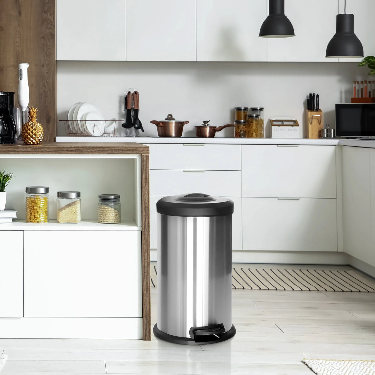 Cestino argentato CLEAN X con volume di 40 litri e coperchio nero di hjh OFFICE