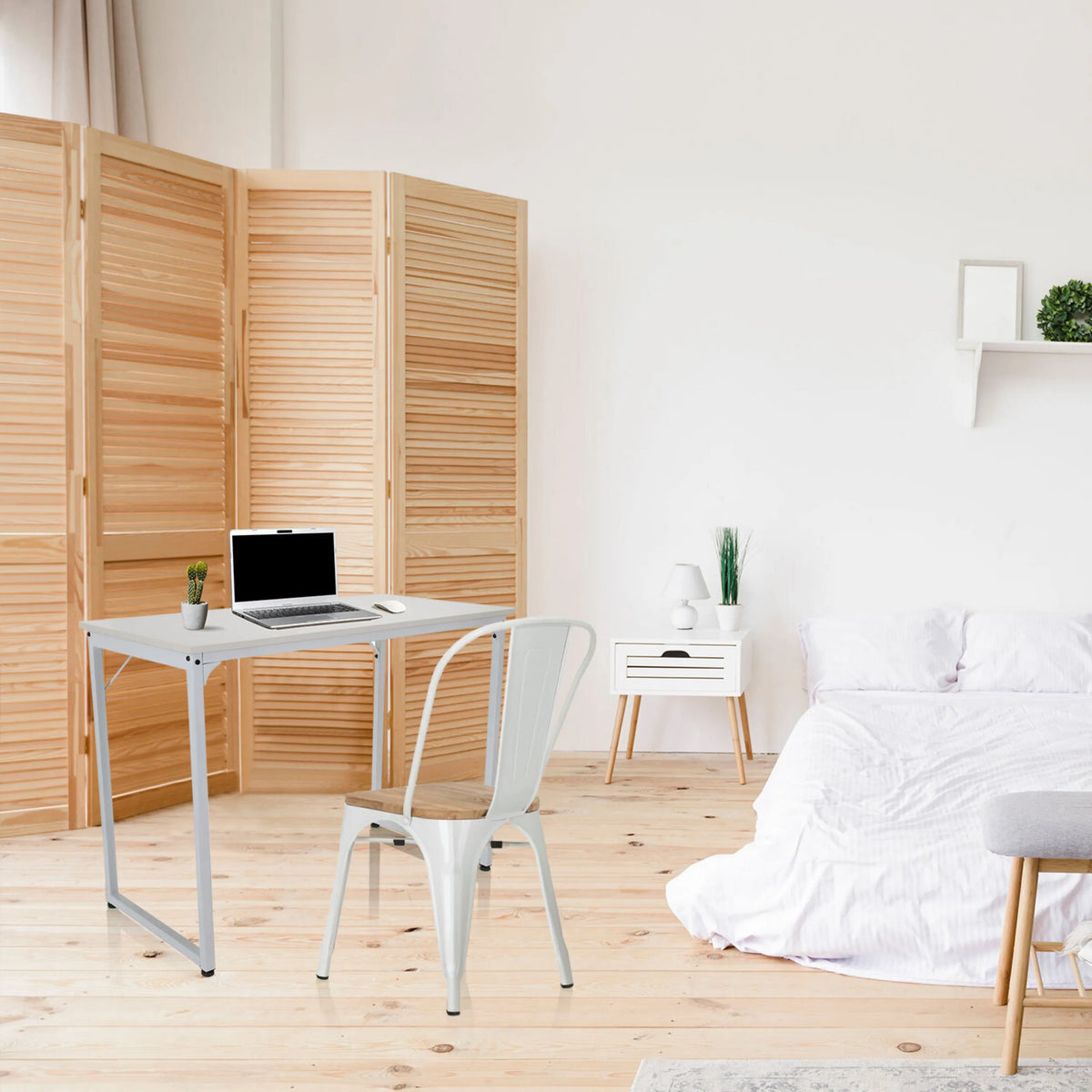 Scrivania bianca WORKSPACE I con dimensioni 100 x 50 cm con laptop e sedia di hjh OFFICE