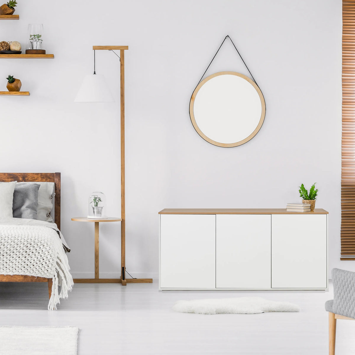 Madia KELO S in bianco con piano in rovere di hjh LIVING