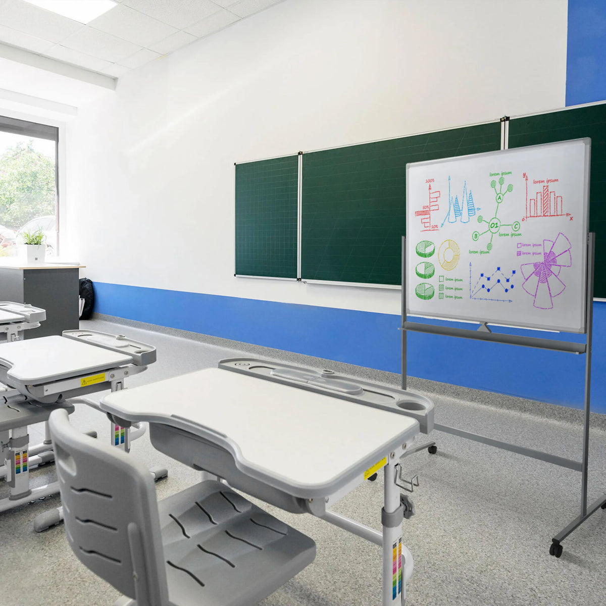 Lavagna bianca MULTIBOARD I in bianco e argento su un supporto con ruote di hjh OFFICE
