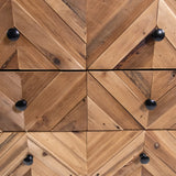 Frontali in legno con motivo a spina di pesce e pomelli neri della Madia SANTJAGO BLACK SUN L di hjh LIVING