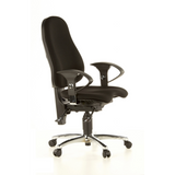 Schwarzer Profi-Bürostuhl SITNESS 10 mit Armlehnen und Fußkreuz mit fünf Rollen von Topstar – 360-Grad-Ansicht (schräge Frontansicht 60°)