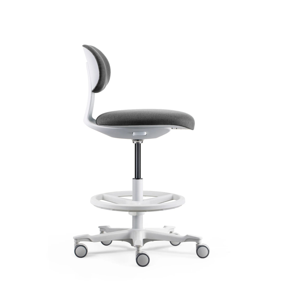 Sedia da lavoro WORK MF2 W in grigio scuro con poggiapiedi e base a stella con ruote di hjh OFFICE