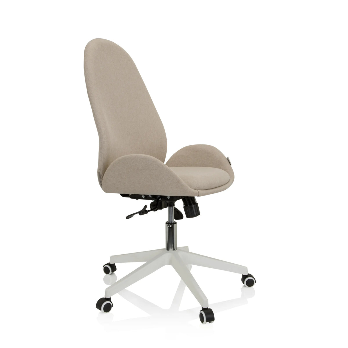Sedia Home Office AVEA I beige con braccioli e base bianca a cinque ruote di hjh OFFICE – vista a 360° (vista frontale a tre quarti 60°)