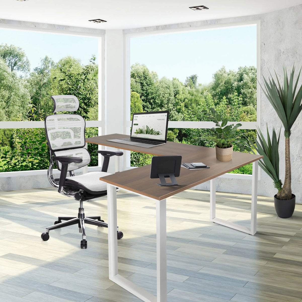 Scrivania ad angolo WORKSPACE BASIC I in noce e bianco con struttura bianca di hjh OFFICE