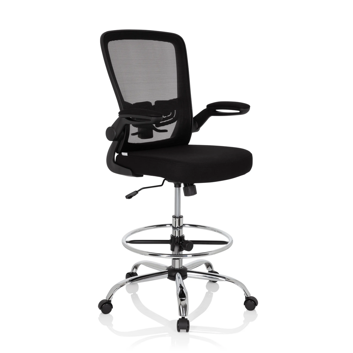 Sedia da banco VENDO WORK nera con schienale in rete, poggiapiedi e base a cinque ruote di hjh OFFICE – vista a 360° (vista frontale a tre quarti 38°)