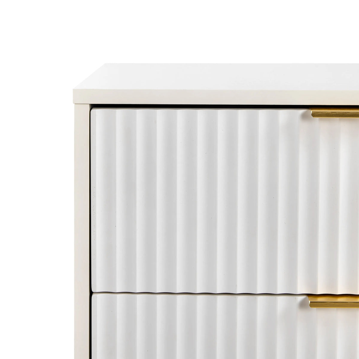 Frontale scanalato con maniglia dorata della cassettiera Hjelle K in bianco di hjh LIVING
