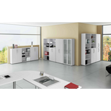 Scaffale BETA 4500 in grigio con una combinazione di vani aperti e mobili chiusi di hjh OFFICE PRO