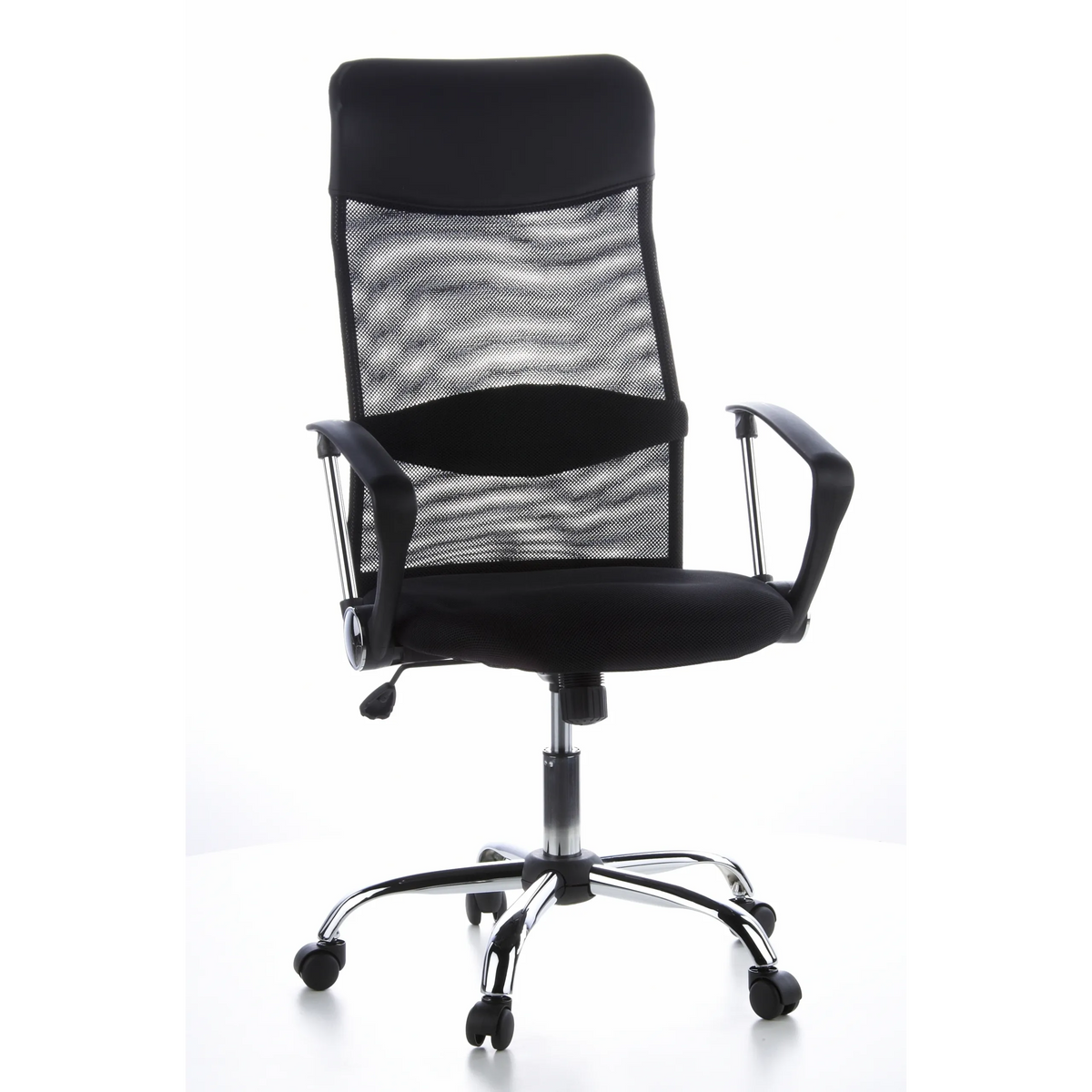 Poltrona Home Office ARIA HIGH nera con schienale in rete e base a cinque ruote di hjh OFFICE – vista a 360° (vista frontale 20°)