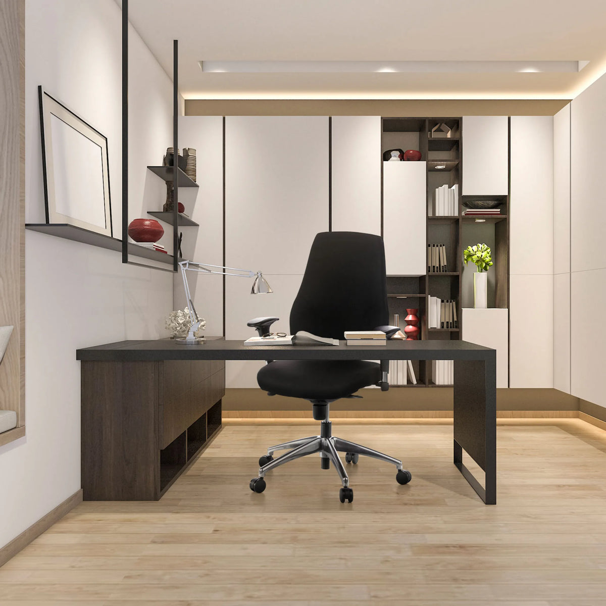 Sedia da ufficio professionale PRO-TEC 200 in nero con base a ruote a una scrivania scura in un ufficio in casa di hjh OFFICE