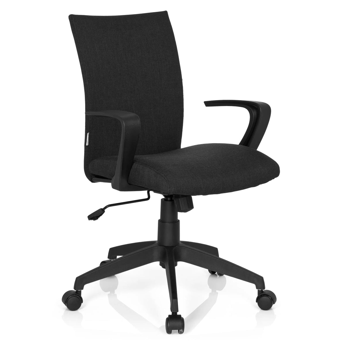 Sedia Home Office SOFT nera con braccioli e base a cinque ruote di hjh OFFICE – vista a 360° (vista frontale a tre quarti 40°)