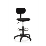 Sedia da banco TOP WORK 05 nera con poggiapiedi e base a cinque ruote di hjh OFFICE – vista a 360° (vista frontale 20°)