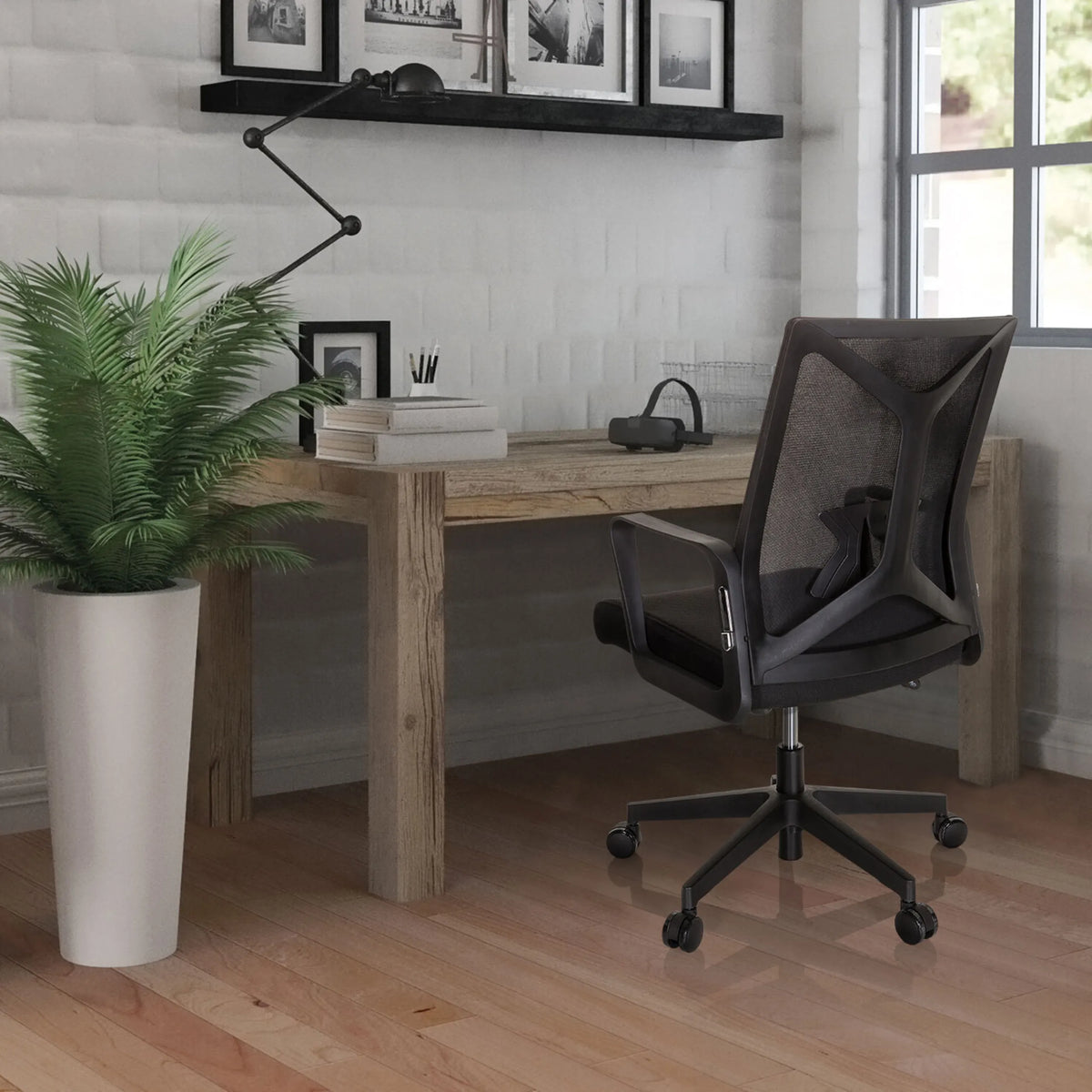 Sedia Home Office ENCO nera con schienale in rete e rotelle di hjh OFFICE