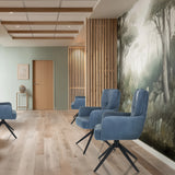 Sedie imbottite blu TARUGO con base a stella in un'area d'attesa moderna di hjh LIVING