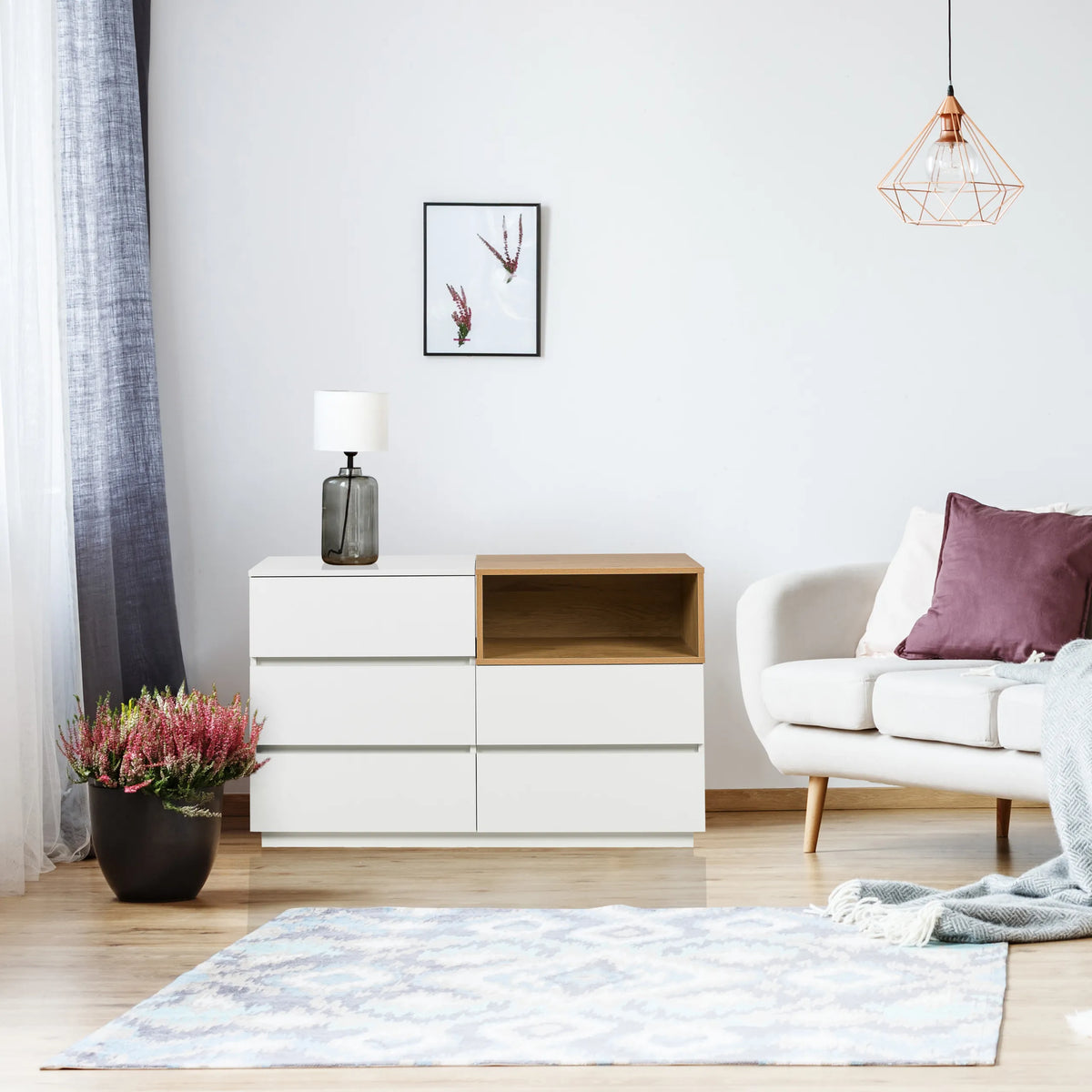 Madia MELMO S in bianco e rovere con tre cassetti e un ripiano aperto di hjh LIVING