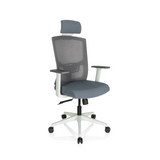 Sedia da ufficio professionale CAPTIVO BASE W grigia con schienale a rete, poggiatesta e base bianca di hjh OFFICE – vista a 360° (vista frontale a tre quarti 40°)