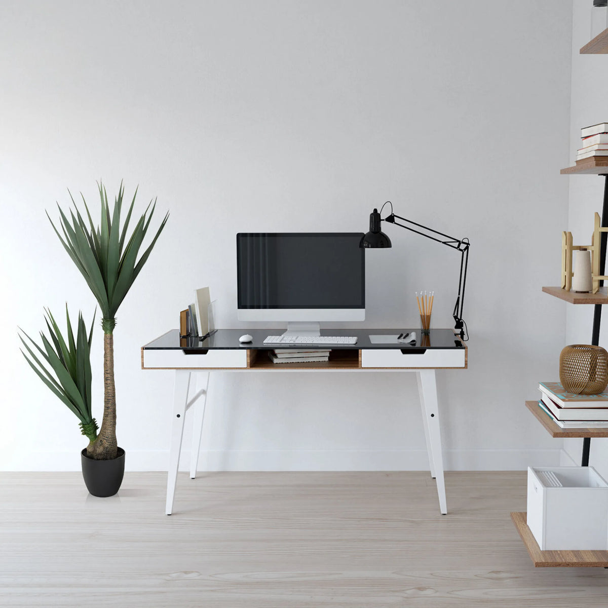 Piante artificiali YUCCA in verde con foglie lunghe e appuntite in un vaso nero di hjh OFFICE