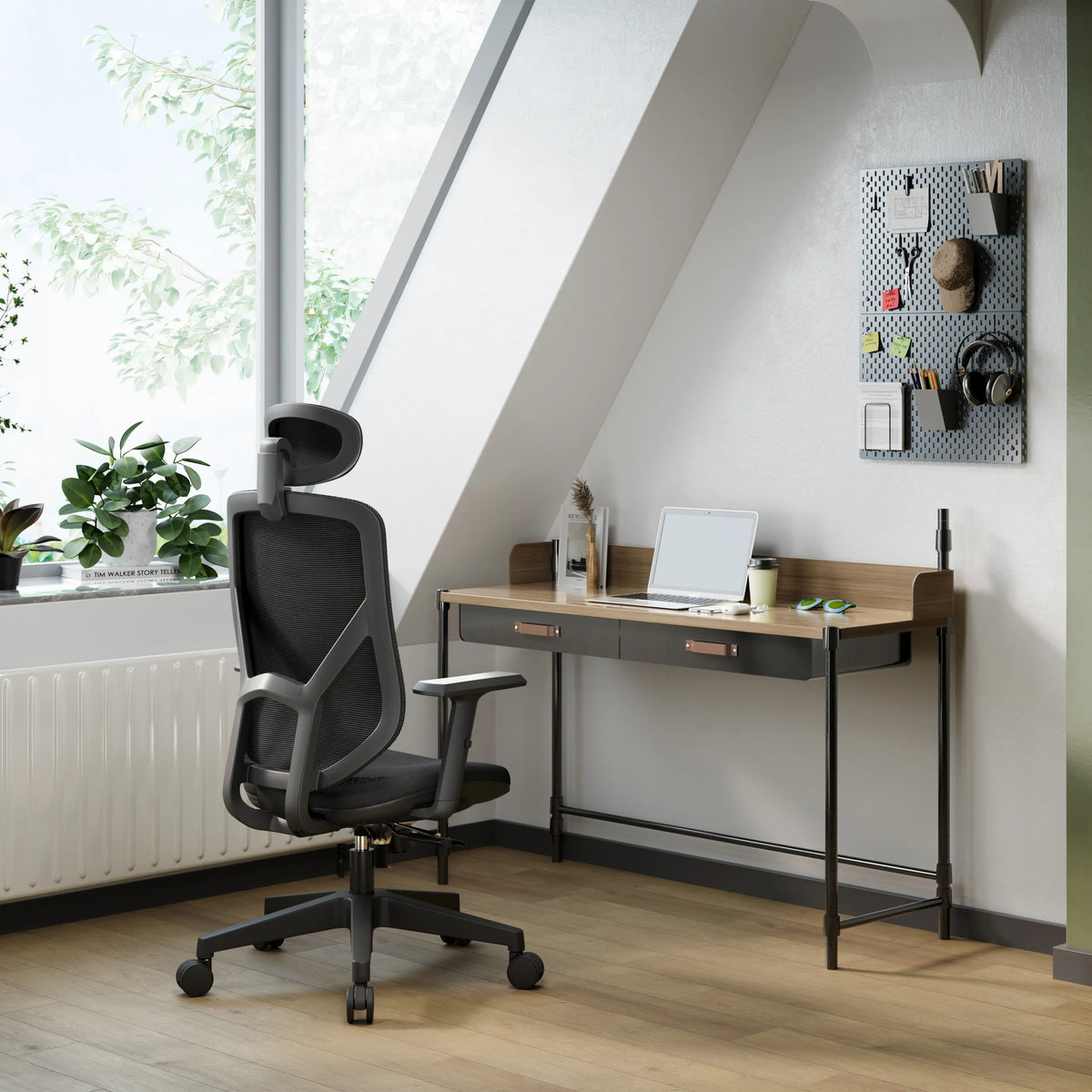 Sedia Home Office BLACORE in nero con poggiatesta e braccioli di MyBuero