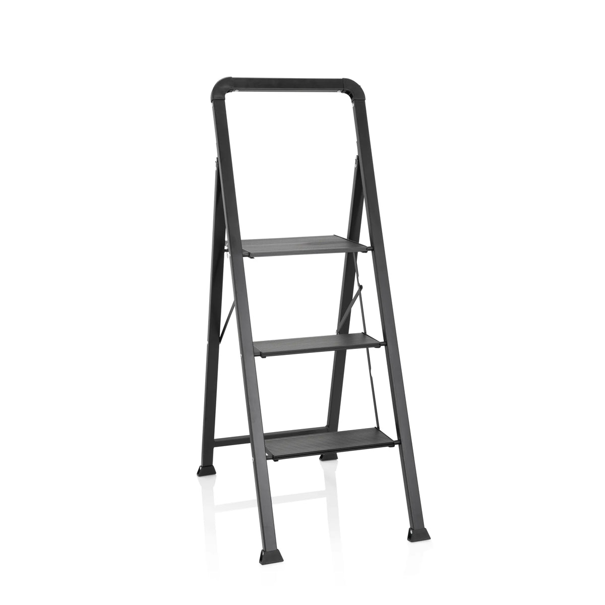 Scala richiudibile SOLID W6 nera con tre gradini e una maniglia di hjh OFFICE – vista a 360° (vista frontale 20°)