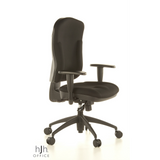 Sedia da ufficio professionale WELLPOINT 30 K2 nera con braccioli e base a cinque ruote di Topstar – vista a 360° (vista frontale a tre quarti 60°)