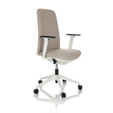 Sedia da ufficio professionale NESTORA beige con braccioli e base bianca a cinque ruote di hjh OFFICE – vista a 360° (vista frontale a tre quarti 45°)