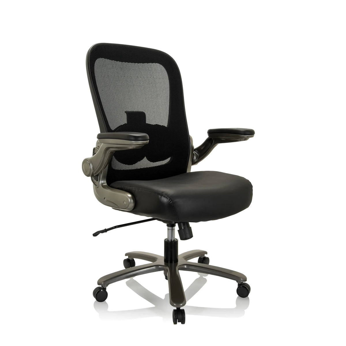 Sedia girevole XXL INSTRUCTOR T I nera con schienale in rete, seduta in pelle e base a cinque ruote di hjh OFFICE – vista a 360° (vista frontale a tre quarti 40°)
