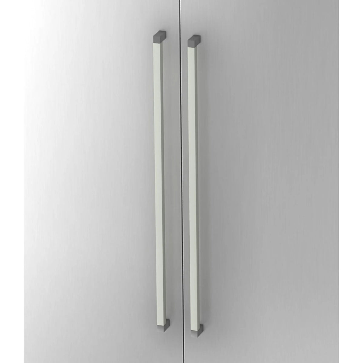 Due maniglie in metallo cromato color argento del mobile SIGNA G 7700 di hjh OFFICE PRO