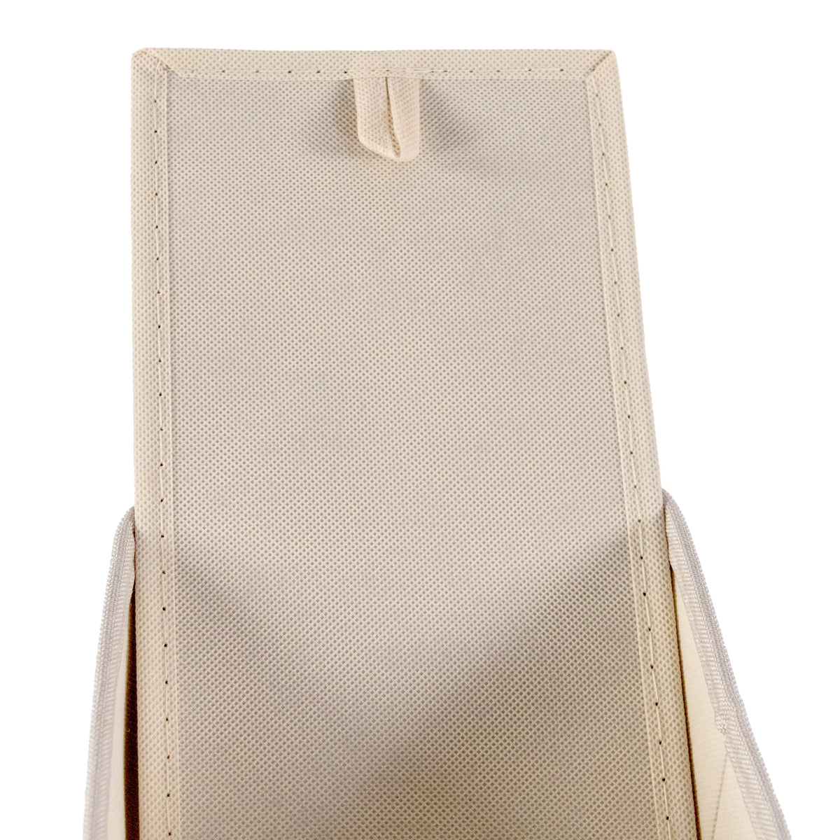 Rivestimento in tessuto beige di una Cassettiera FOLDRESS S di hjh LIVING