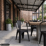 Sedie bistro nere Vantaggio Poly a un tavolo di legno all'aperto di hjh OFFICE (immagine generata dall’IA)