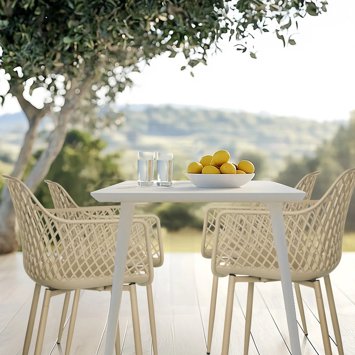 Sedia da esterno BEGIO L in beige con struttura a rete e braccioli di hjh LIVING