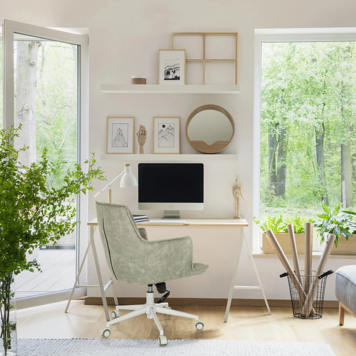 Sedia Home Office SOLAO LIFE W grigia con ruote in un ambiente di studio luminoso di hjh LIVING