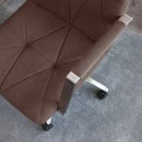 Rivestimento in tessuto marrone medio con cuciture trapuntate della Sedia Home Office SARANTO II di hjh OFFICE