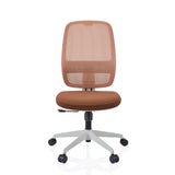 Sedia da ufficio professionale Minoro W marrone con schienale in rete e base bianca a cinque ruote di hjh OFFICE – vista a 360° (vista frontale 0°)