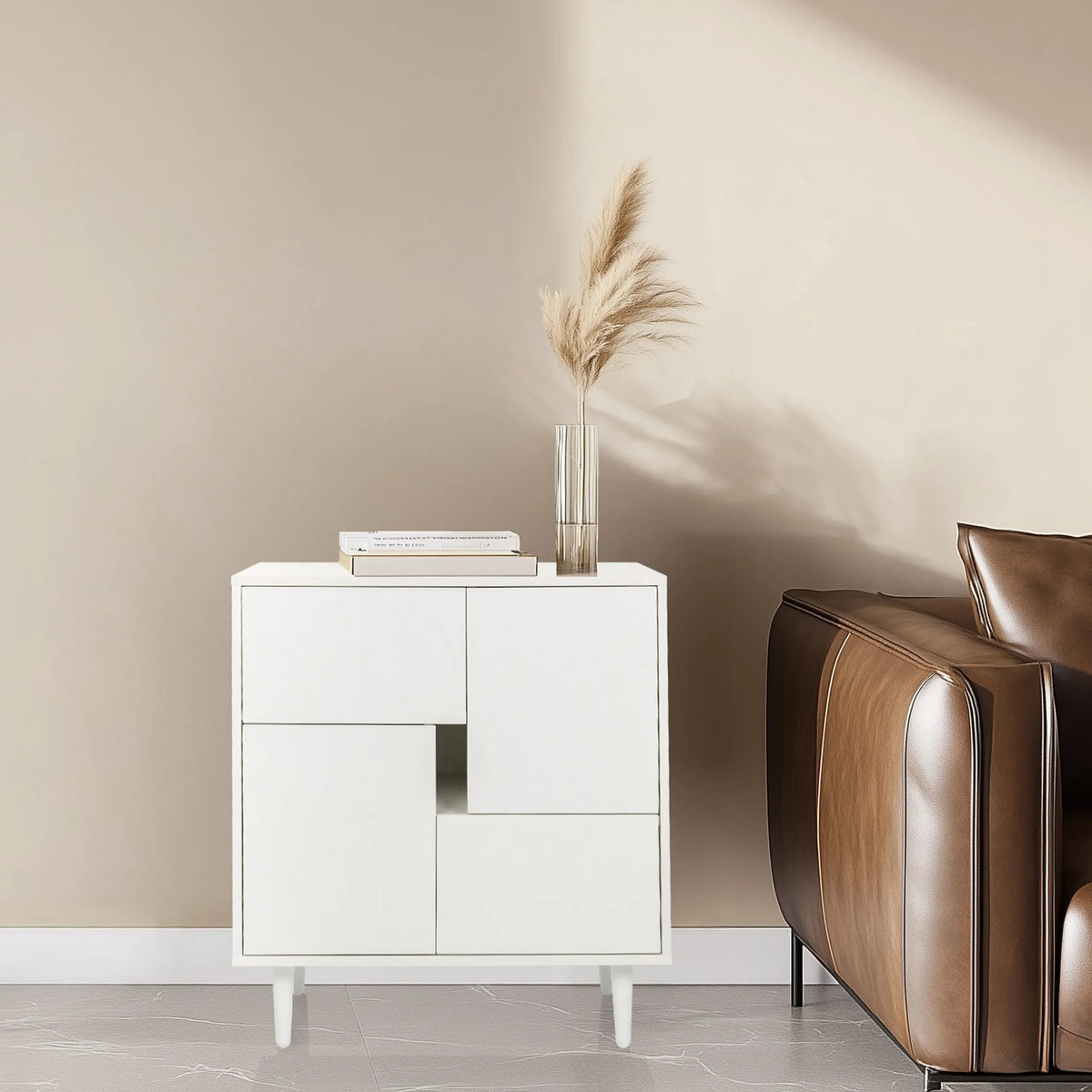 Cassettiera bianca LYKKJA con design frontale asimmetrico e quattro piedi di hjh LIVING