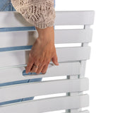 Maniglia integrata nello schienale bianco della Sedia da esterno TRAVANO di hjh LIVING