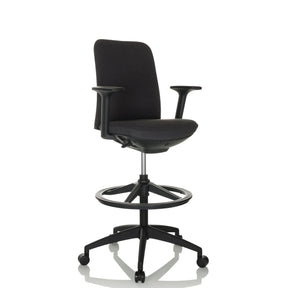 Schwarzer Counterstuhl NESTORA WORK mit gepolsterter Sitzfläche, Armlehnen und Fußring von hjh OFFICE
