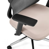 Bracciolo nero della sedia da ufficio professionale Ergomy Pro con seduta in tessuto beige e schienale in rete grigio scuro di hjh OFFICE