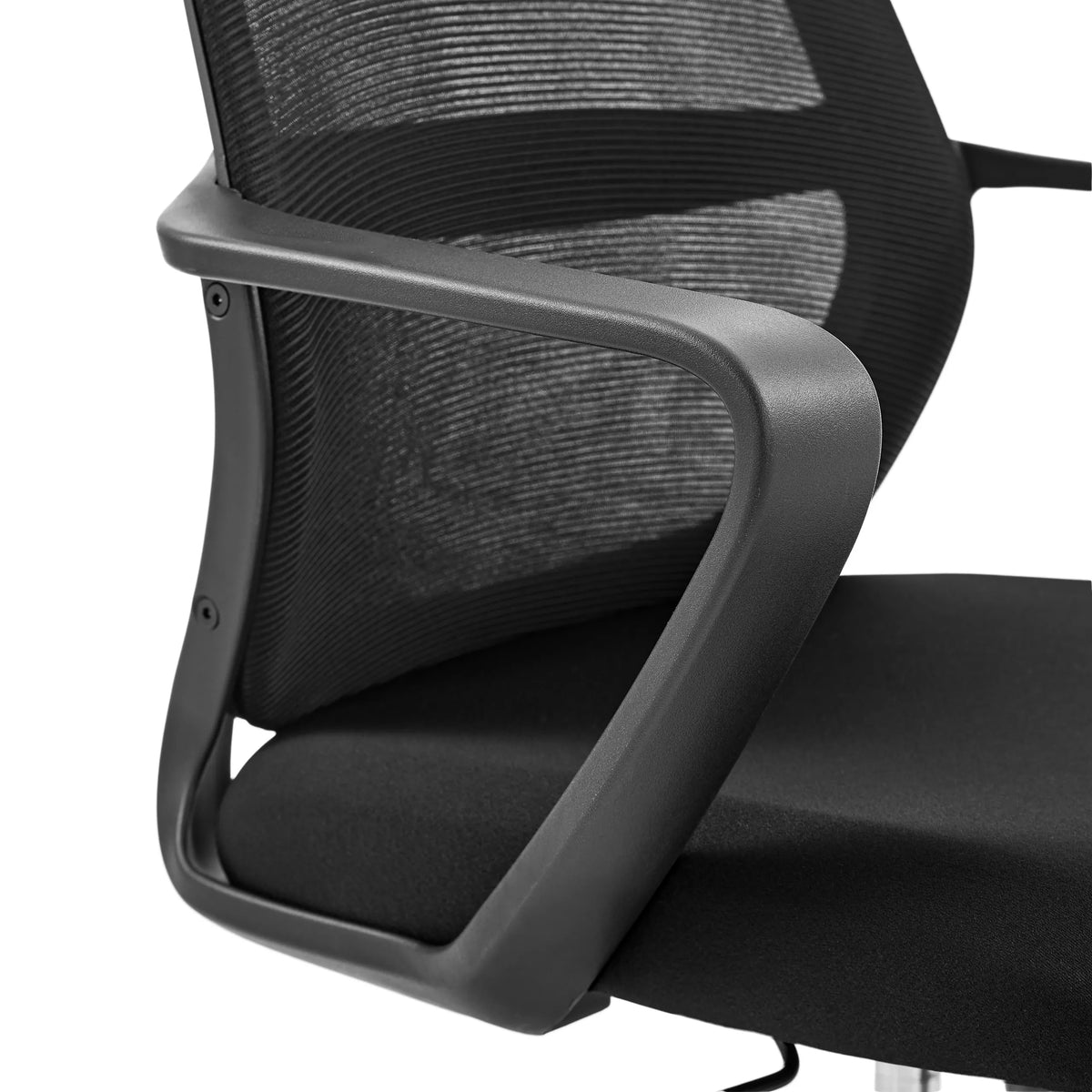 Bracciolo nero e schienale in rete della Sedia Home Office Explorer di MyBuero